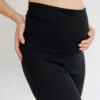 Cloud Fit pantalone za trudnice na modelu